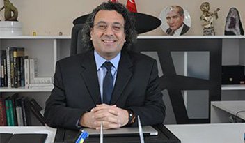 Op. Dr. Esen Karakaya